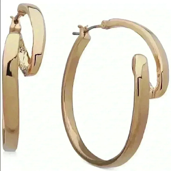 Anne Klein new Gold Tone Medium Ribbon Earrings - Picture 1 of 8